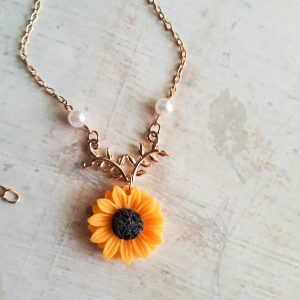 Dainty Gold Chain Pearl Vine Bright Yellow Sunflower Pendant Necklace - Picture 9 of 12